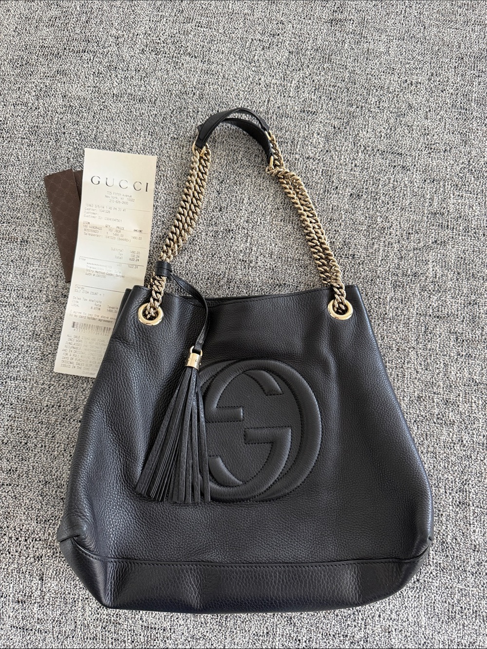 Gucci Black Soho Pebbled Leather Shoulder Bag with Gold Chain